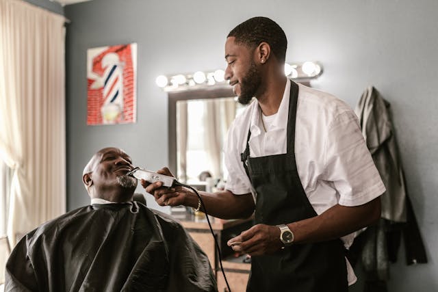 Best Haircuts for Frequent Travelers